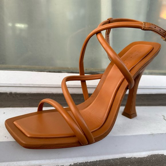 SCHUTZ **NEW** - Lovi Nappa Sandals - Picture 6 of 6